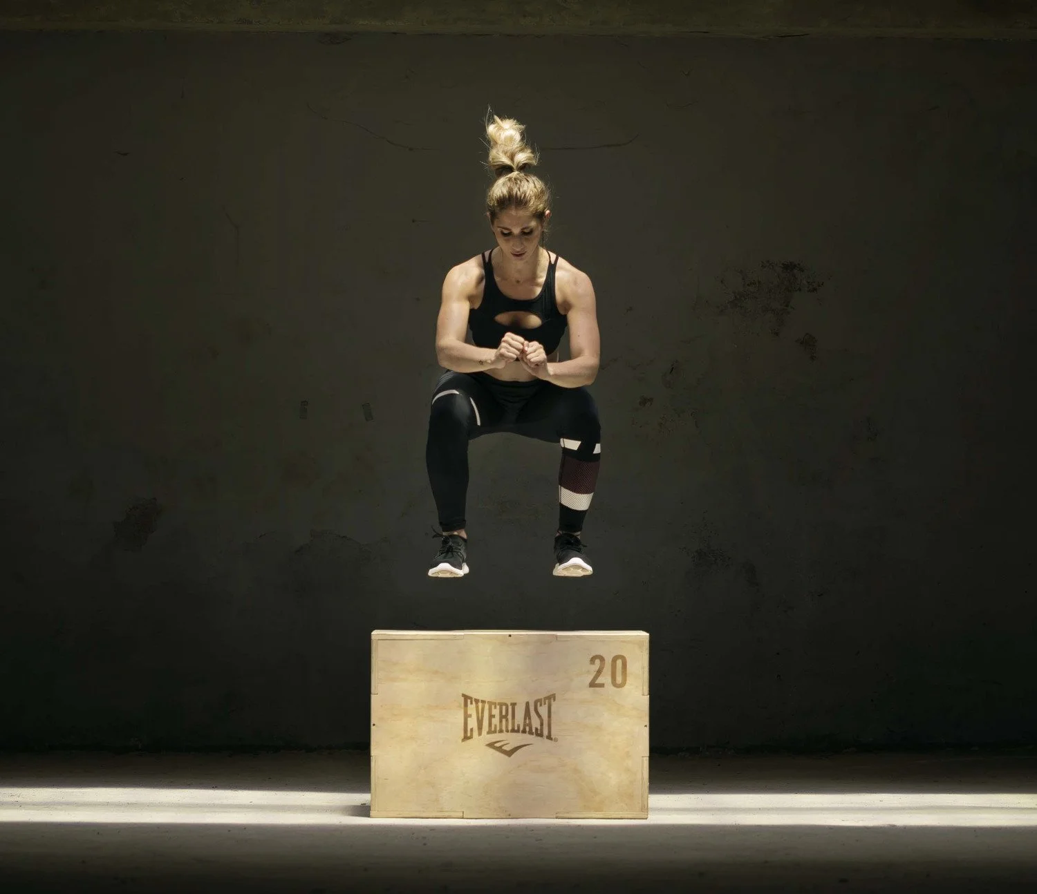 Caja de salto plyometrica Everlast 3 en 1 con medidas 20x24x30