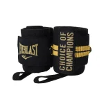 Venda Muñequera Everlast Levantamiento Pesas negra en uso