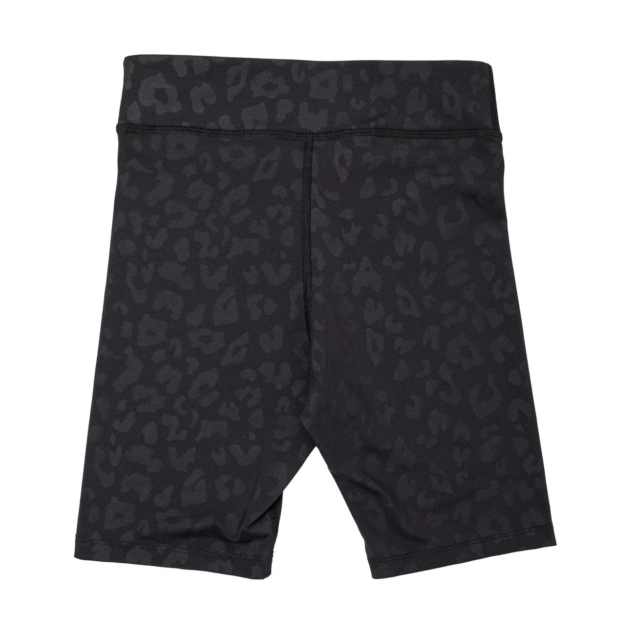 detalle del biker short jr leopard deportivo