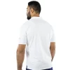 detalle de la manga del polo everlast deportivo