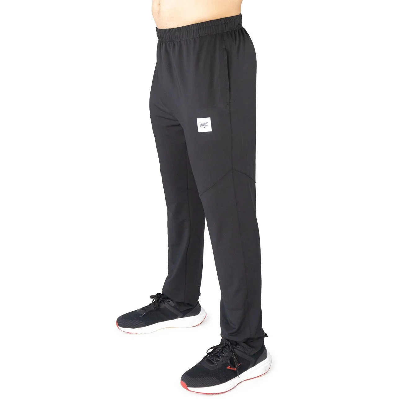 detalle de la costura del pant everlast transpirable deportivo