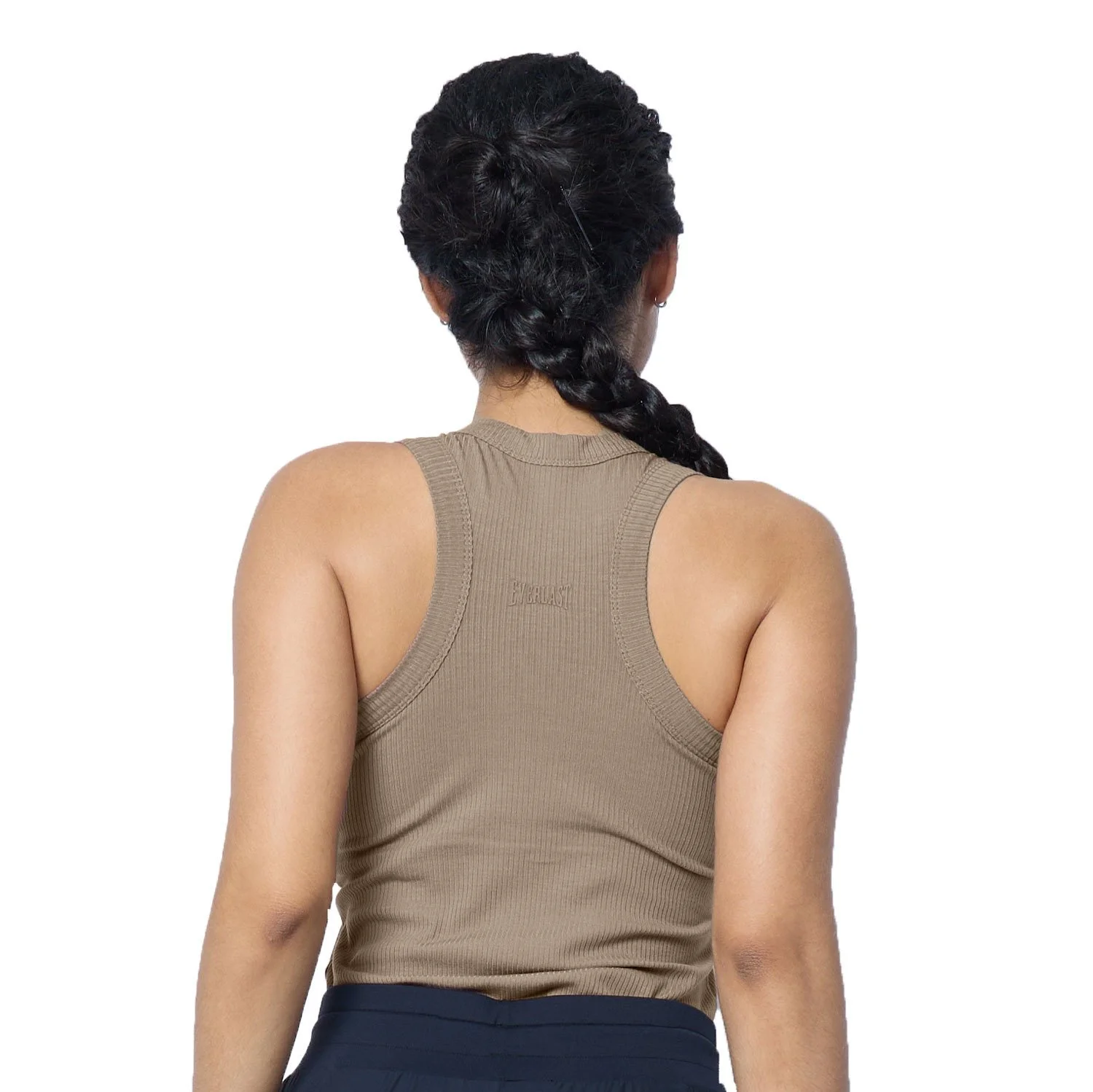 diseño ribbed del tank everlast, detalles visuales