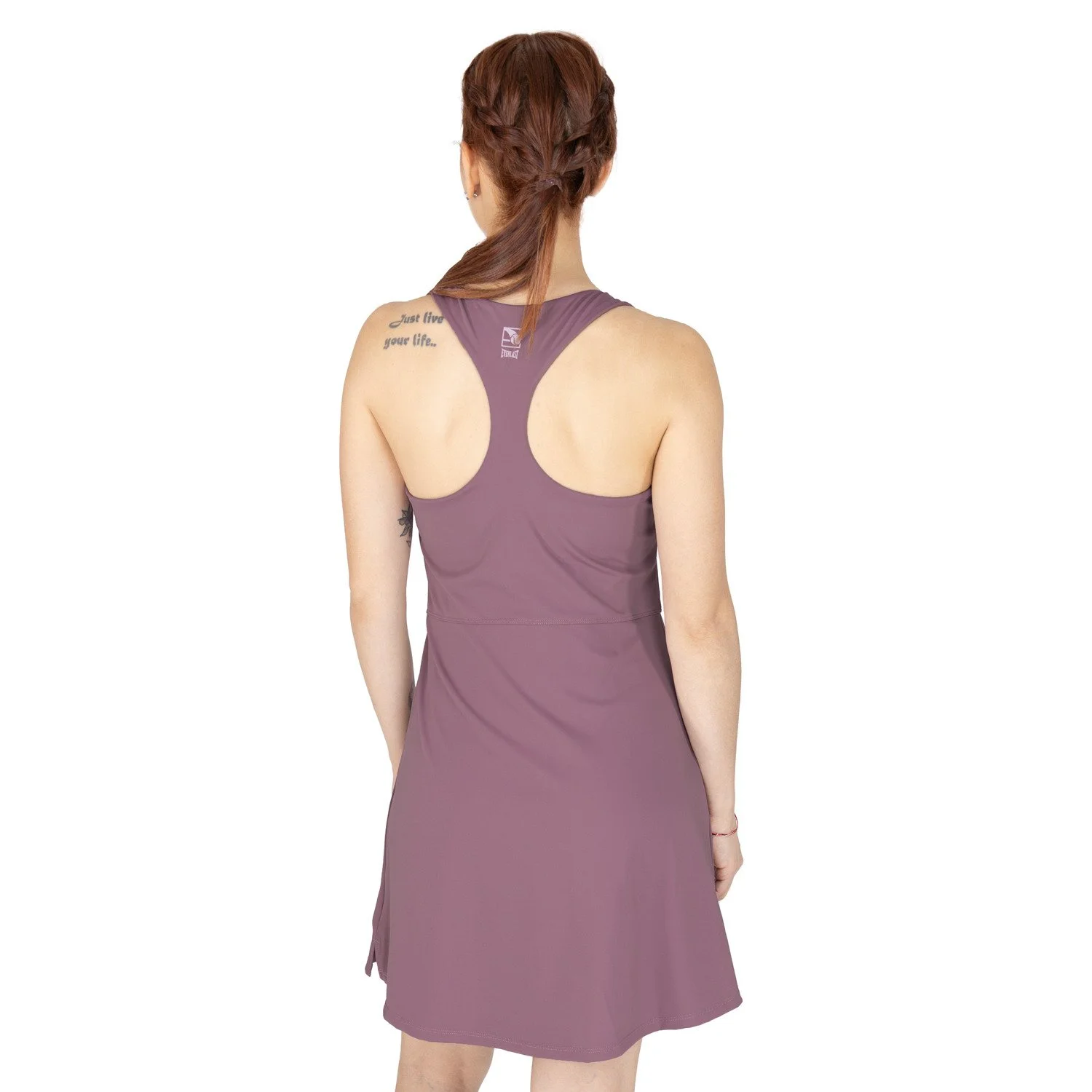 detalle del cuello del dress everlast tennis
