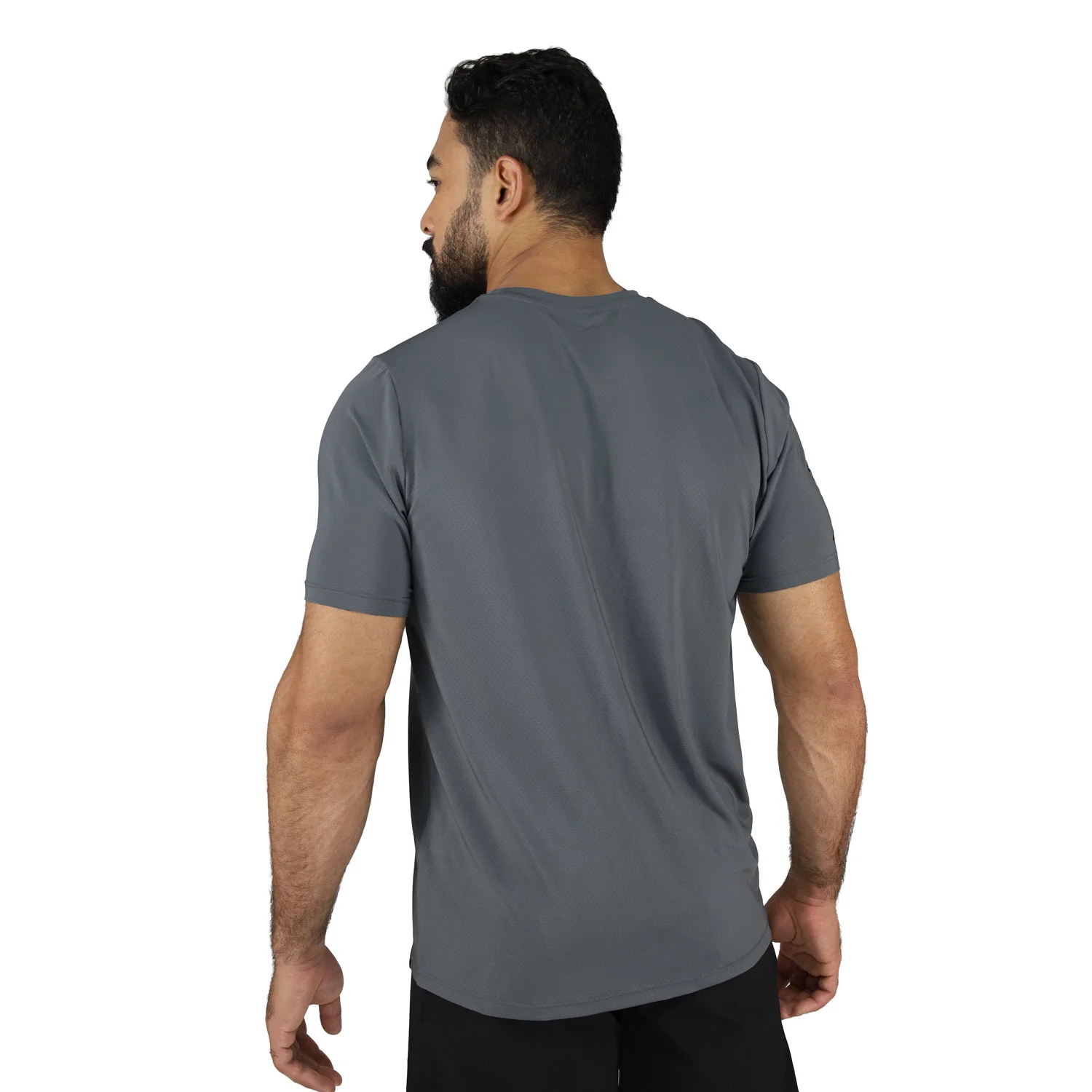 detalle del cuello del t-shirt poliester spandex everlast