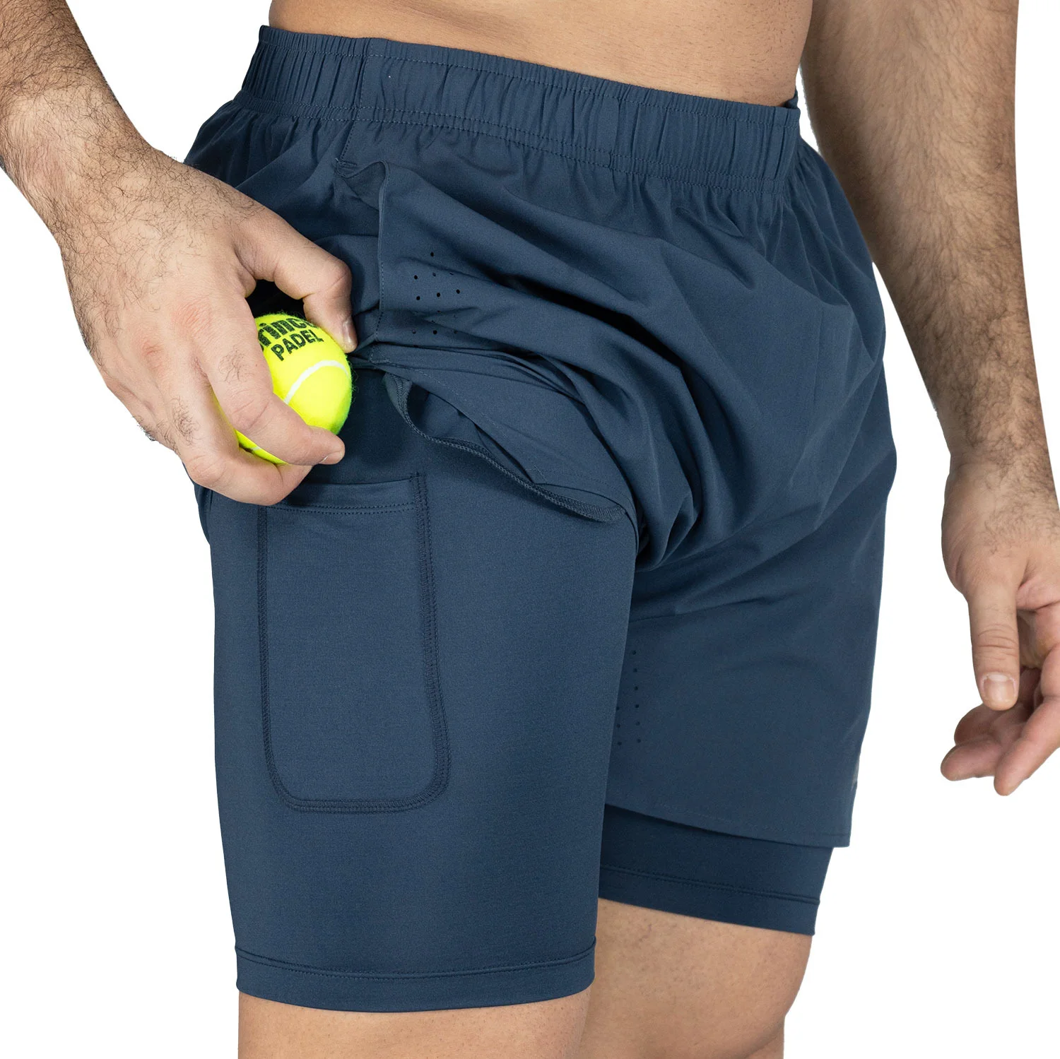 vista trasera del short poliester deportivo Everlast