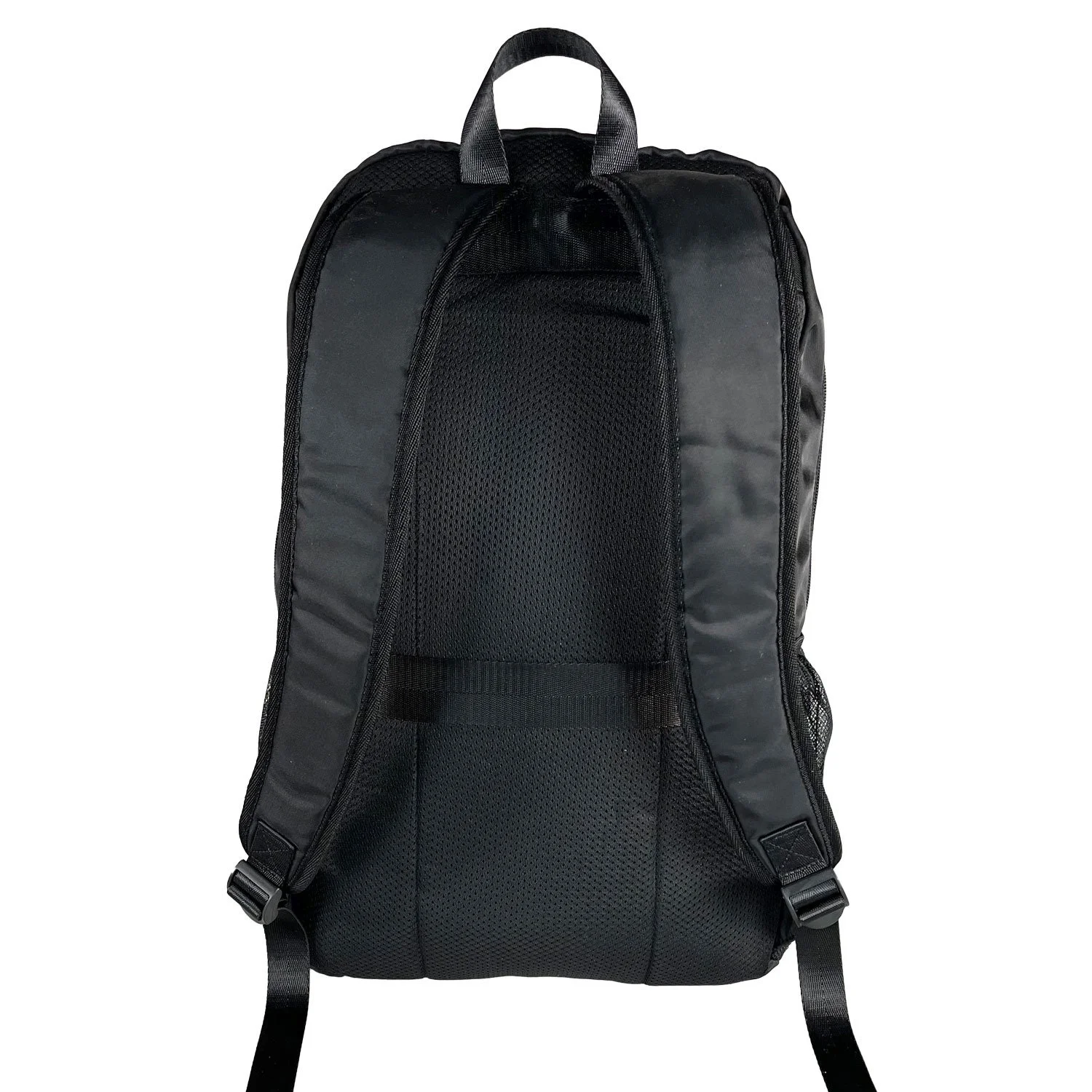 Mochila Everlast Convertible en uso
