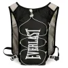 detalle de la correa ajustable del water bag everlast