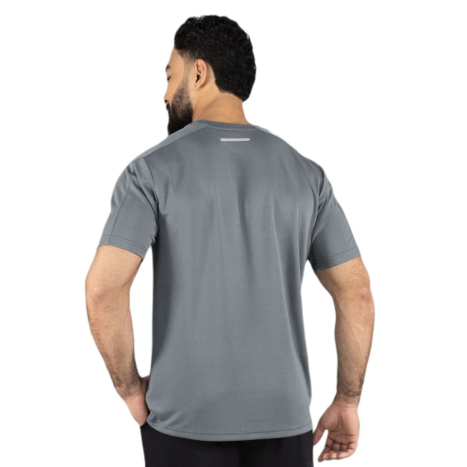 vista posterior del tshirt original everlast tactical