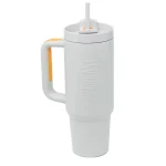 botella tumbler master 900ml everlast, botella de agua aislada