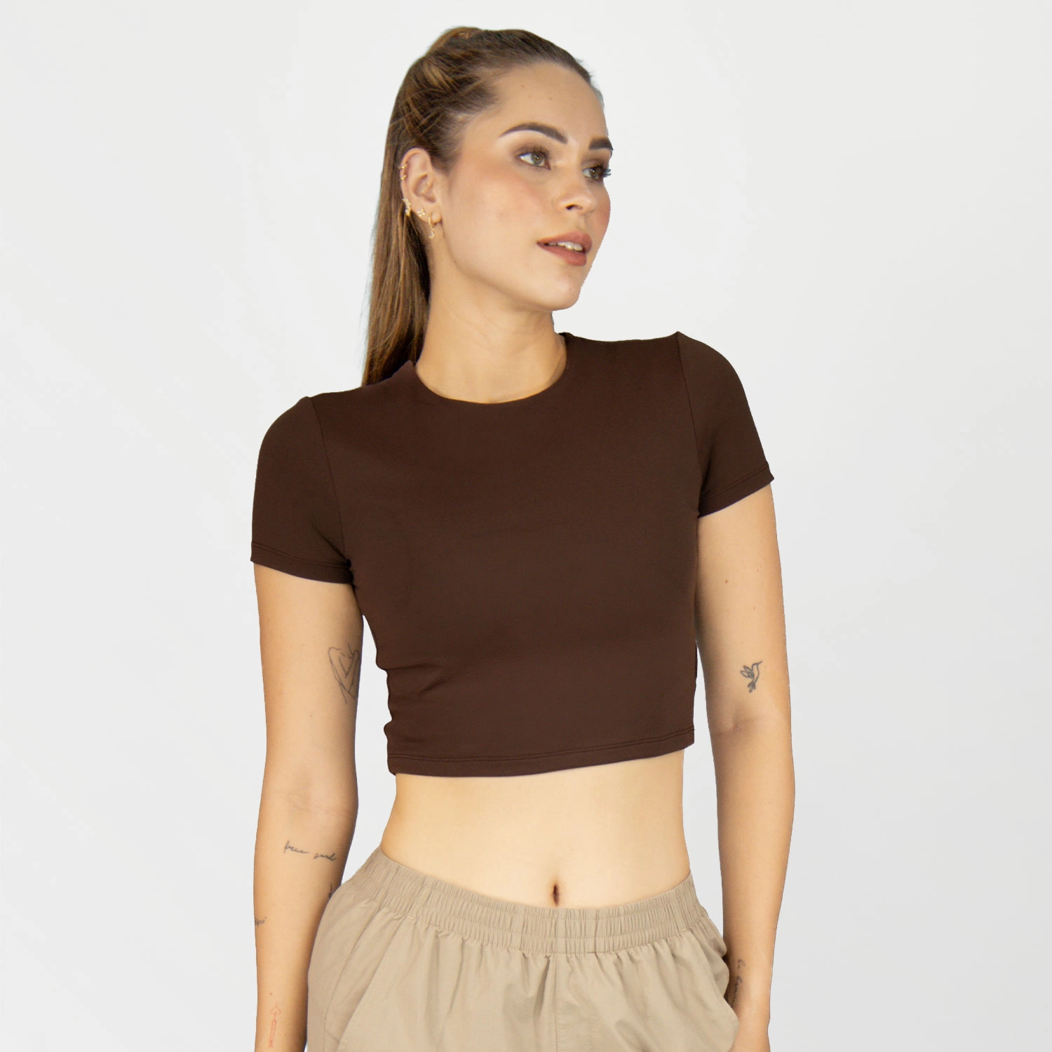 T-shirt corta Everlast Soft para mujer en color marrón